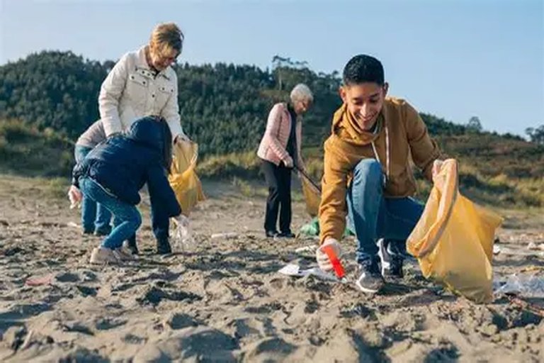 Vecinos del Casco Histórico organizan jornada de limpieza comunitaria